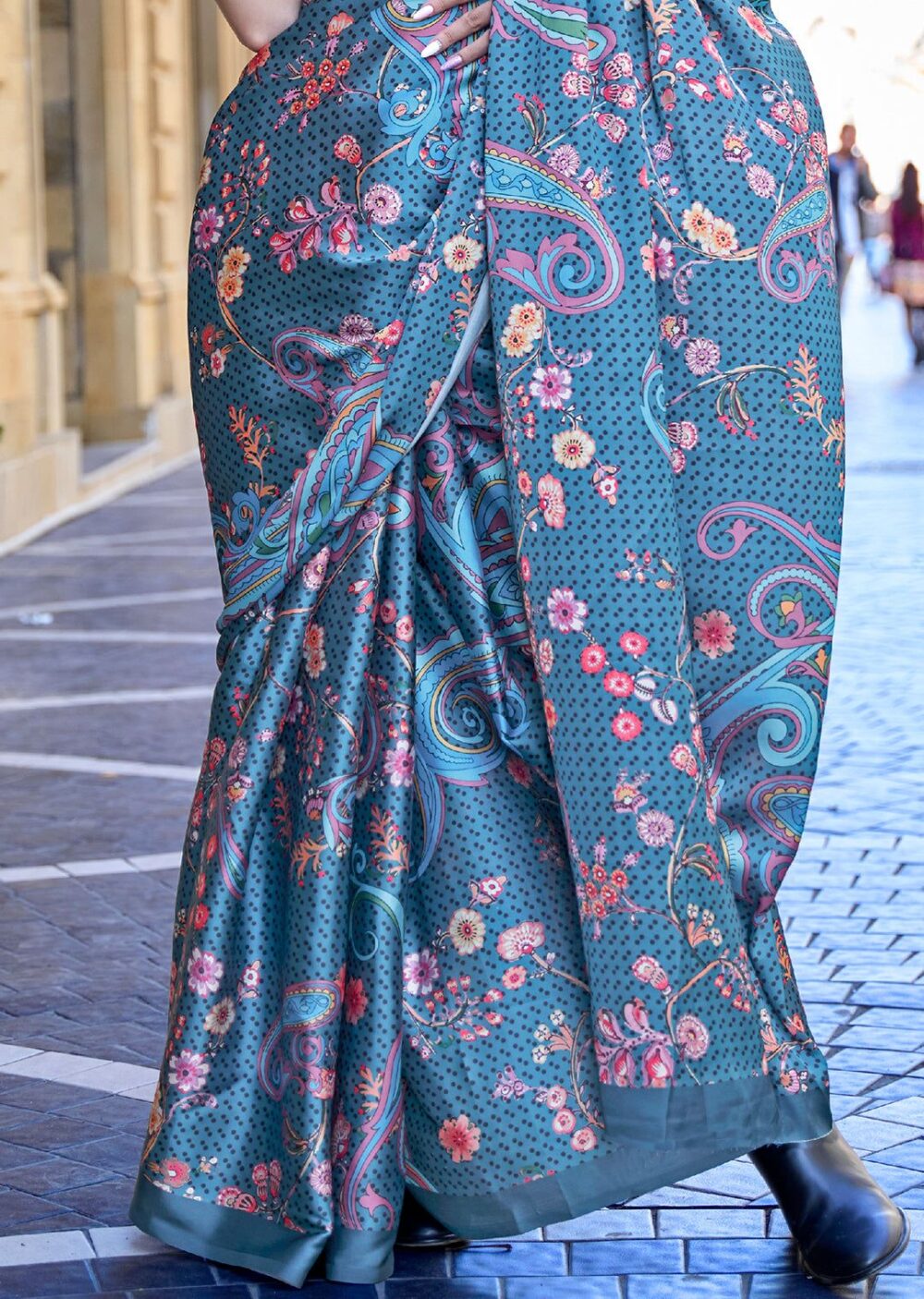 Metallic Blue Satin Crepe Saree - Image 5