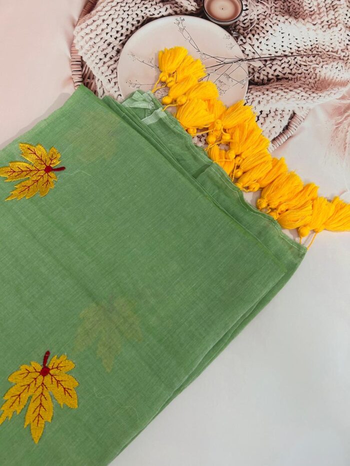 Mul Cotton Saree with Embroidered Leaf Pattern