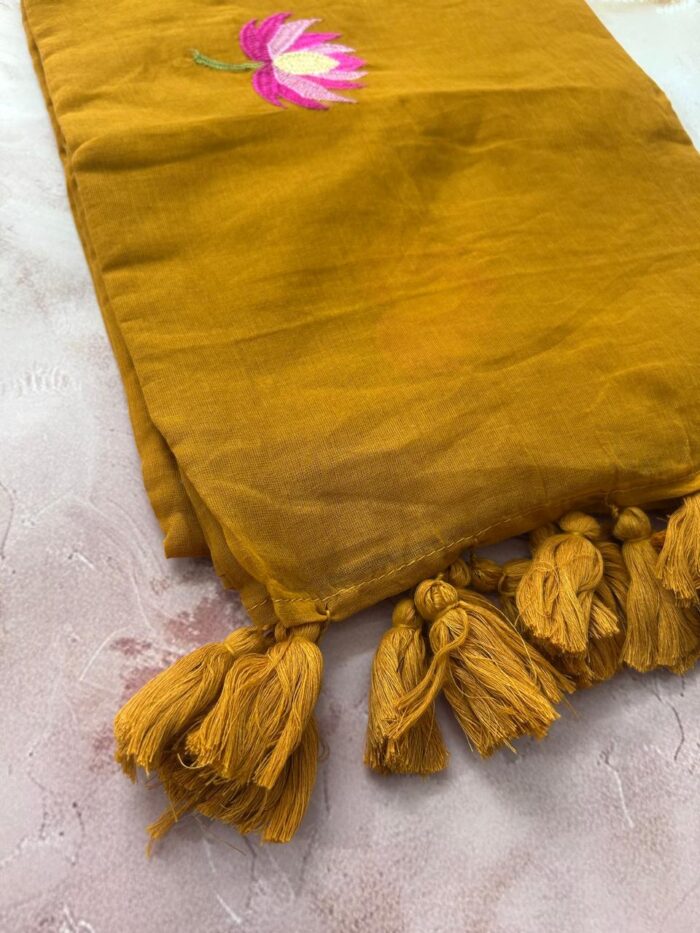 Mul Cotton Saree with Embroidered Lotus Pattern