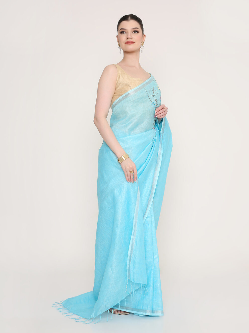 Linen Saree With Thread Work Pallu